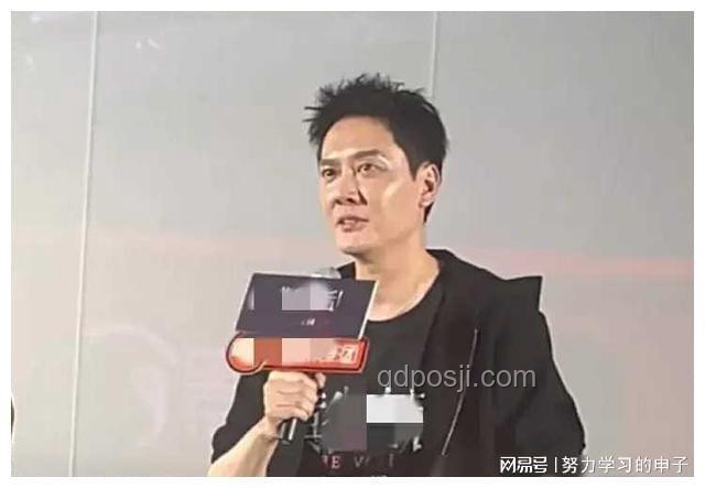 尔冬升父女年龄差引关注，探究明星家庭的爱与陪伴